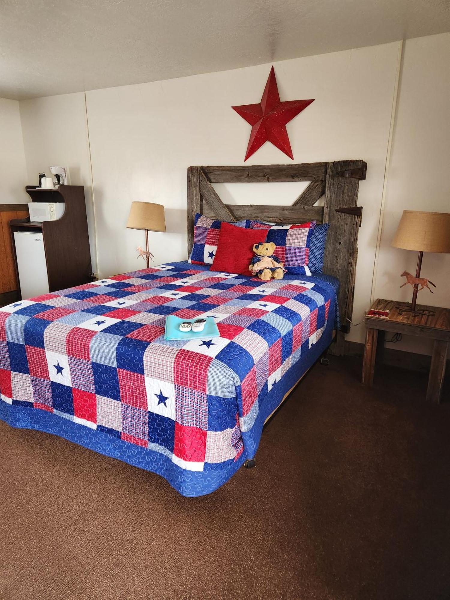 Cowboy Country Inn เอสคาลานเท ห้อง รูปภาพ