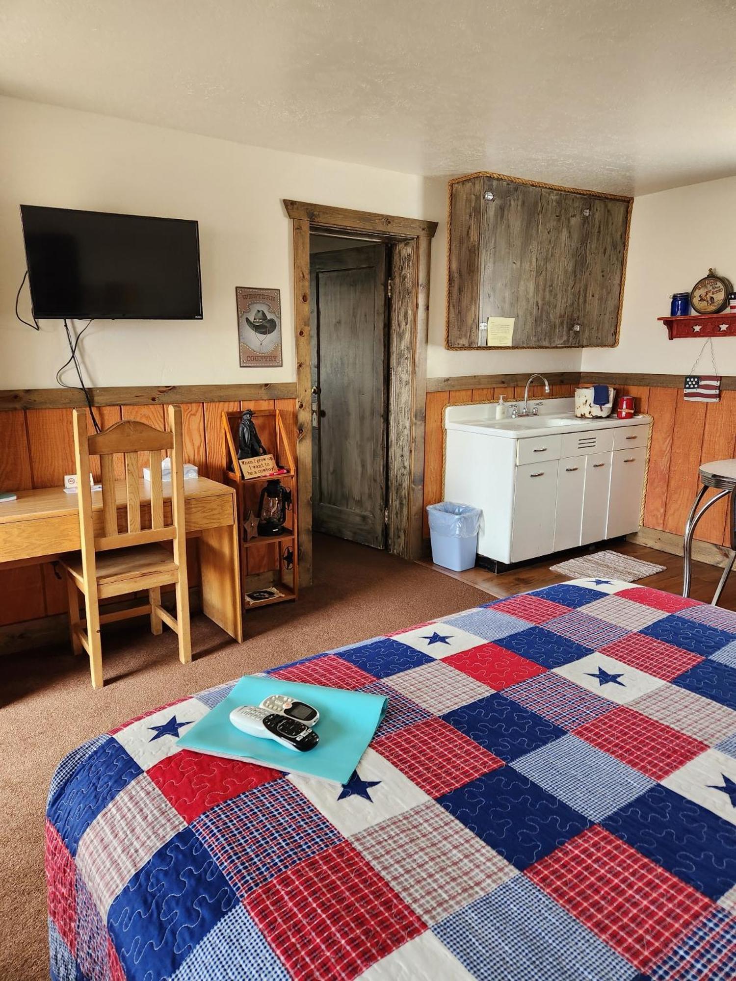 Cowboy Country Inn เอสคาลานเท ห้อง รูปภาพ