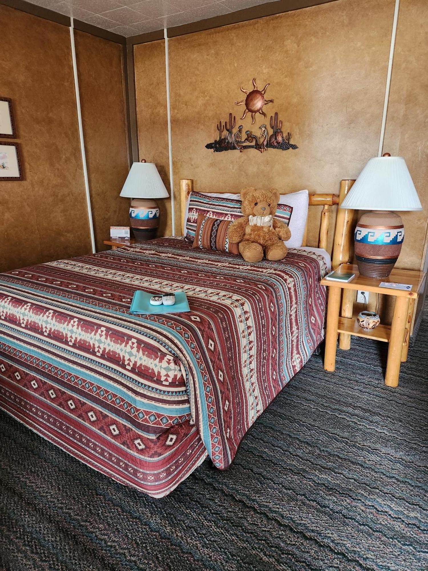 Cowboy Country Inn เอสคาลานเท ภายนอก รูปภาพ